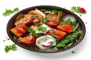 Картофельный салат с колбасой и горчицей в майонезе