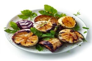 Креветки в кокосовом молоке с лимоном и корицей, подаются с багетом